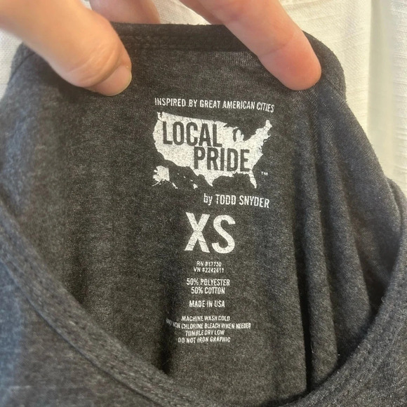 Local pride sunny San Diego gray t shirt size XS - Picture 2 of 3